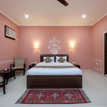 ג'איפור Nine Palms Resort מראה חיצוני תמונה